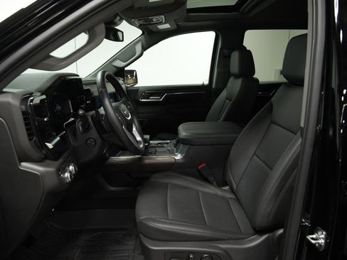 Used 2026 GMC Sierra 1500 SLT w/ SLT Premium Plus Package image 25