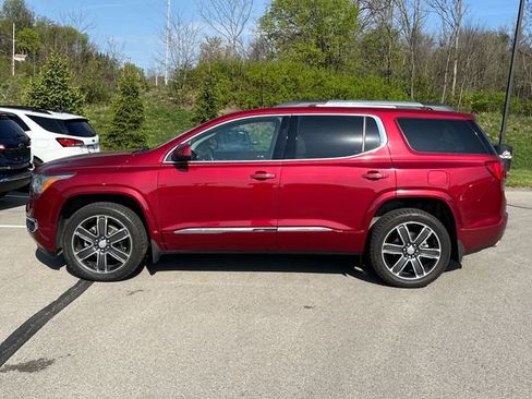 Certified 2019 GMC Acadia Denali w/ Technology Package AWD/4WD image 2