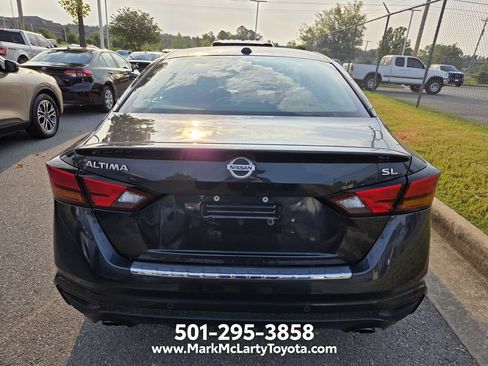 Used 2022 Nissan Altima 2.5 SL FWD image 9