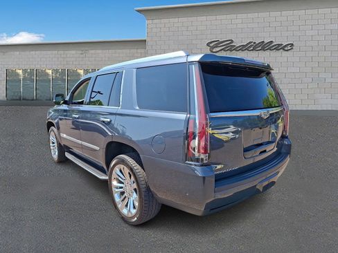 Used 2020 Cadillac Escalade Luxury w/ LPO, Radiant Package AWD/4WD image 2