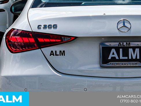 Used 2025 Mercedes-Benz C 300 Sedan image 13