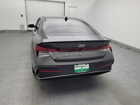 Used 2025 Hyundai Elantra Sport FWD image 6