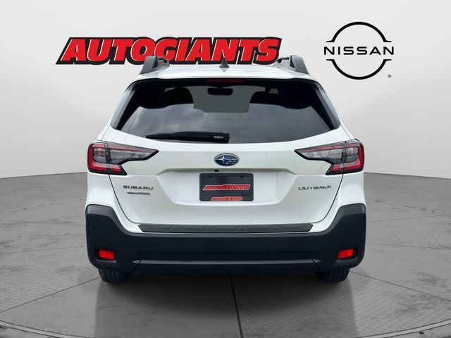 Used 2024 Subaru Outback Premium AWD/4WD image 4