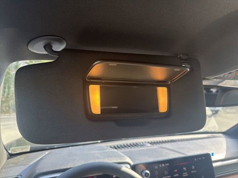 New 2026 GMC Canyon AT4 image 38