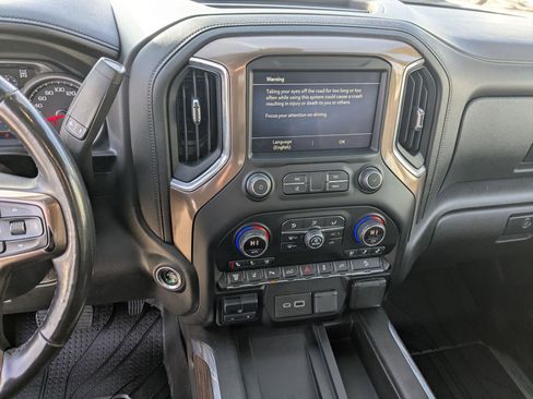 Used 2021 Chevrolet Silverado 2500 High Country w/ Z71 Off-Road Package image 16