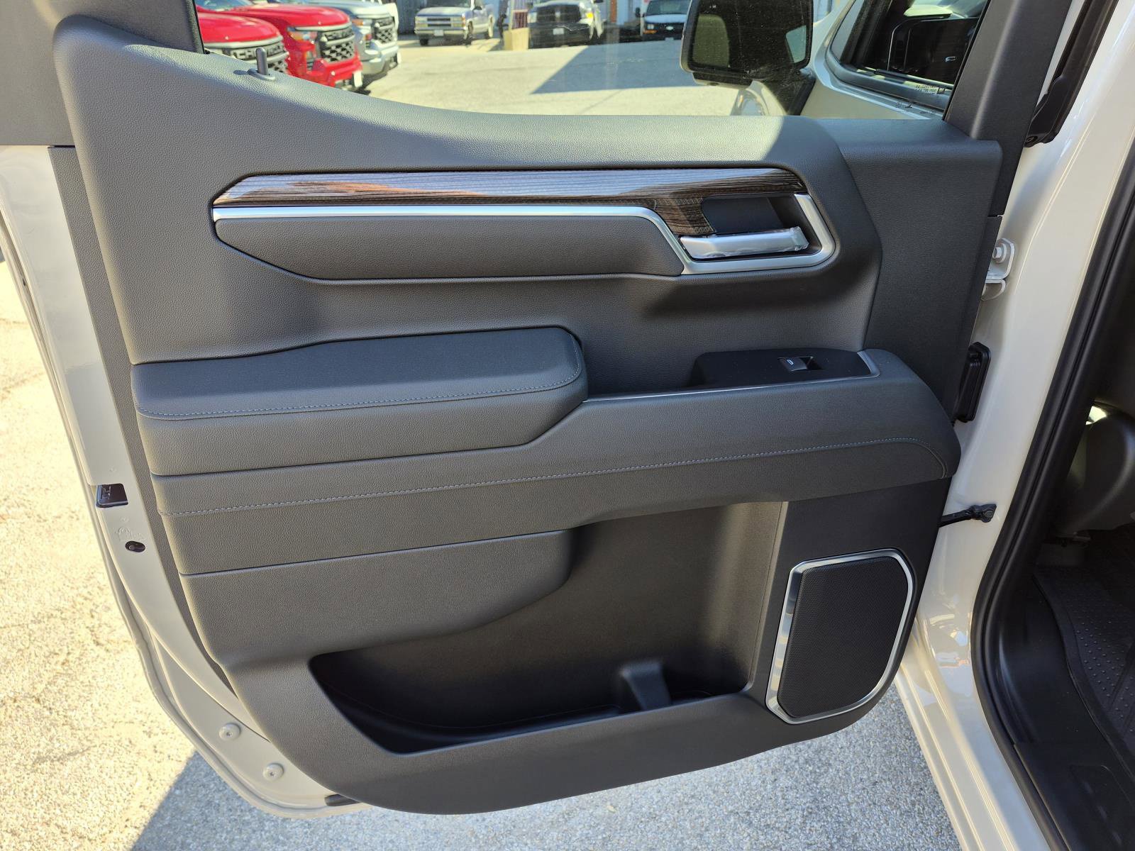 New 2026 Chevrolet Silverado 1500 RST AWD/4WD image 9
