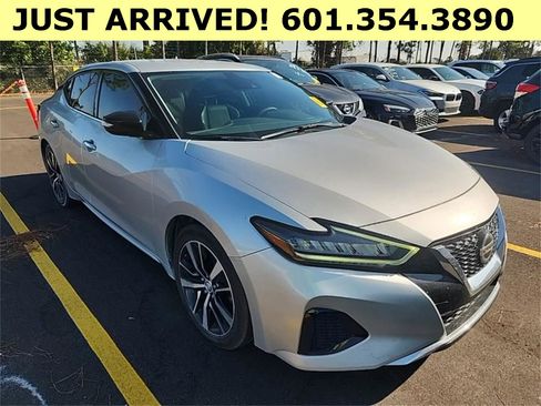 Used 2022 Nissan Maxima SV w/ Floor Mat Group image 1