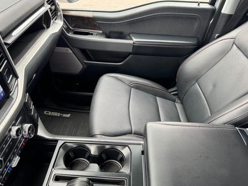 Used 2021 Ford F150 Lariat image 13