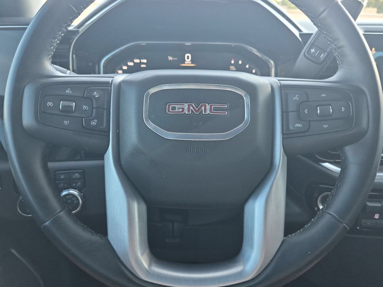 Used 2025 GMC Sierra 1500 SLT RWD image 12