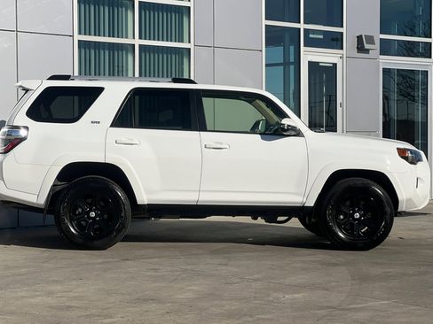 Used 2024 Toyota 4Runner SR5 Premium w/ Moonroof Package image 3