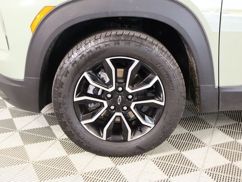 Used 2025 Chevrolet TrailBlazer ACTIV w/ Convenience Package AWD/4WD image 18