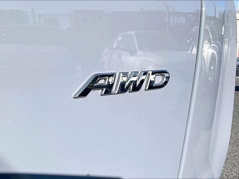 Used 2022 Honda CR-V EX-L image 10