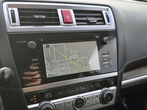 Used 2015 Subaru Outback 3.6R Limited image 8