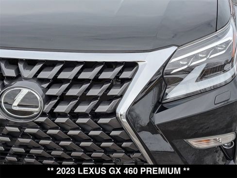 Used 2023 Lexus GX 460 Premium w/ Premium Package image 18