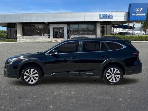 Used 2024 Subaru Outback Premium AWD/4WD image 6