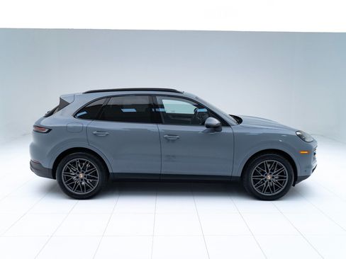 Certified 2026 Porsche Cayenne AWD/4WD image 8