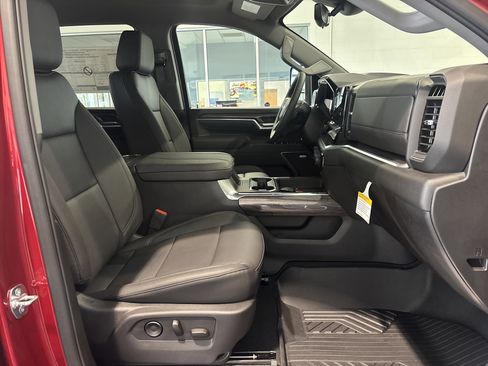 New 2026 Chevrolet Silverado 2500 LTZ w/ LTZ Convenience Package image 14