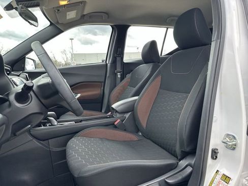 Used 2024 Nissan Kicks SR image 15