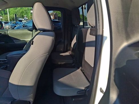 Used 2021 Toyota Tacoma SR w/ SR Convenience Package AWD/4WD image 10