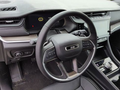 New 2026 Jeep Grand Cherokee Limited AWD/4WD image 11