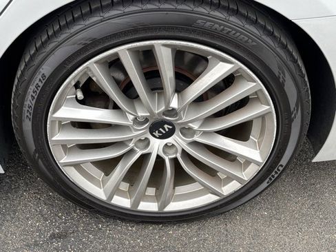 Used 2018 Kia Stinger image 4