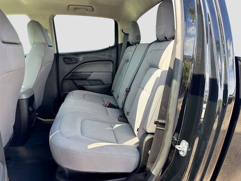 Used 2018 Chevrolet Colorado W/T w/ WT Convenience Package RWD image 22