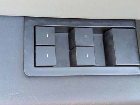 Used 2024 Tesla Cybertruck AWD Crew Cab image 14