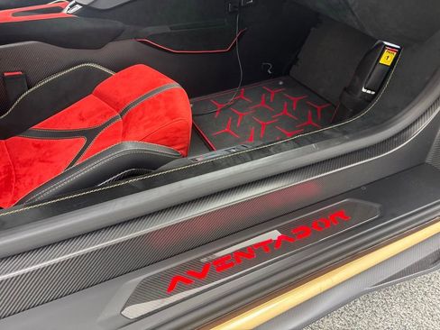 Used 2019 Lamborghini Aventador SVJ image 69