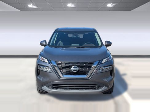 Used 2023 Nissan Rogue SV image 6