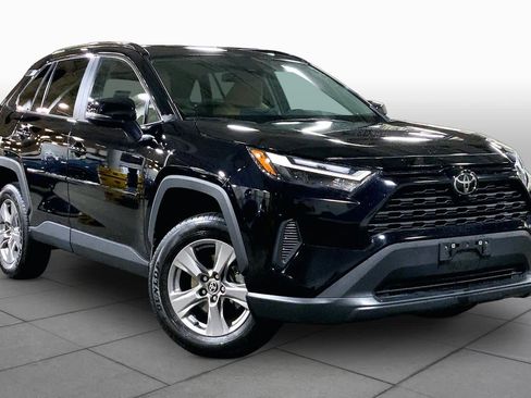 Certified 2025 Toyota RAV4 XLE AWD/4WD image 3