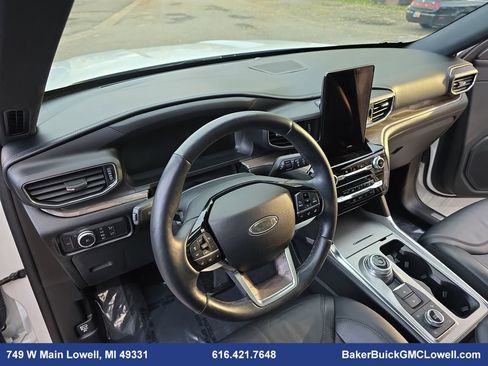 Used 2022 Ford Explorer Platinum w/ Equipment Group 601A image 18