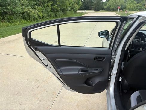 Used 2025 Nissan Versa S w/ Trunk Package FWD image 34