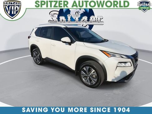 Used 2022 Nissan Rogue SV w/ SV Premium Package AWD/4WD image 2
