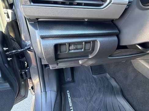 Used 2024 Subaru Crosstrek 2.0i Premium w/ Crosstrek Mirror Package AWD/4WD image 30