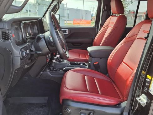 Used 2024 Jeep Wrangler Unlimited Rubicon 392 image 20