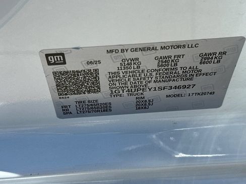 Certified 2025 GMC Sierra 2500 AT4 AWD/4WD image 30