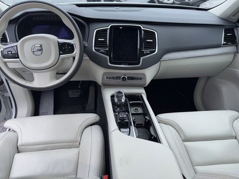 Used 2024 Volvo XC90 B6 Ultimate image 16