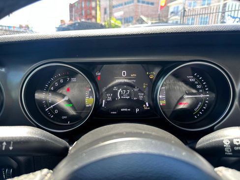 Used 2023 Jeep Wrangler Unlimited AWD/4WD image 14
