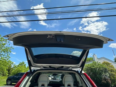 Used 2019 Volvo XC90 T6 Momentum w/ Protection Package AWD/4WD image 37