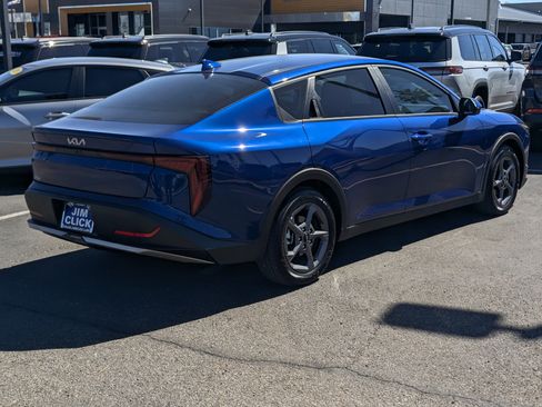 Used 2025 Kia K4 LXS image 2