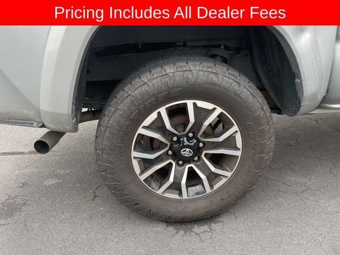 Used 2023 Toyota Tacoma TRD Sport w/ Advanced Technology Package AWD/4WD image 9