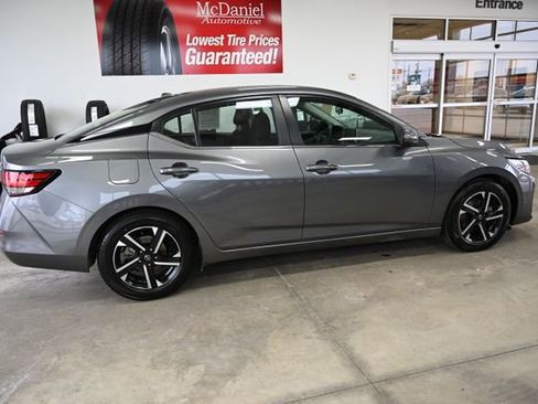Used 2024 Nissan Sentra SV image 5