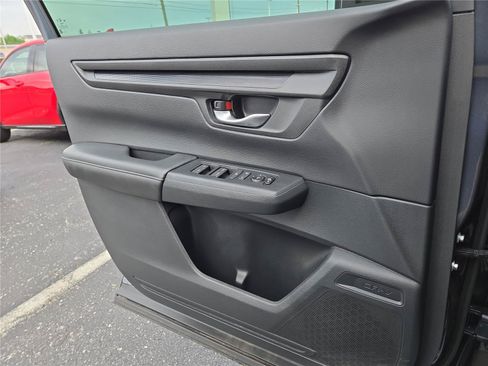 Used 2025 Honda CR-V EX image 15