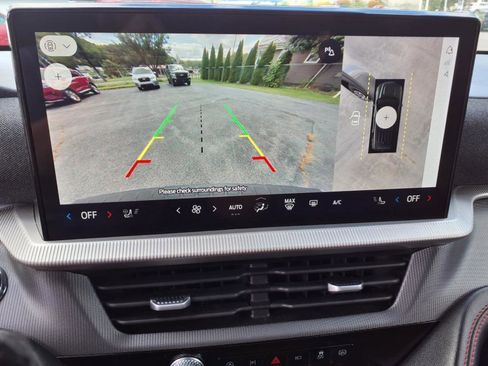 Used 2025 Ford Explorer ST-Line image 22