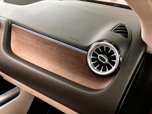 Used 2021 Mercedes-Benz GLA 250 4MATIC image 15