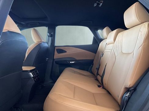 Certified 2026 Lexus RX 350 Premium image 24