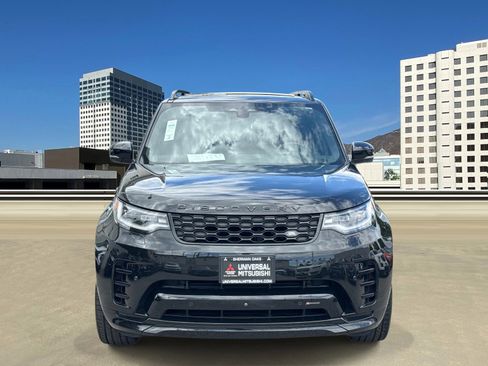 Used 2023 Land Rover Discovery HSE R-Dynamic AWD/4WD image 2