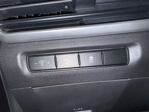 Used 2024 Kia Telluride LX image 19