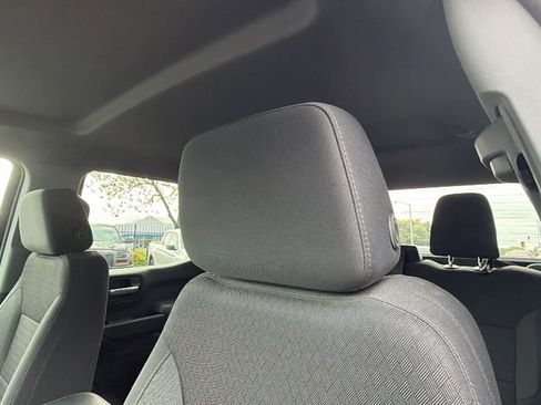 Used 2022 Chevrolet Silverado 1500 Custom image 11