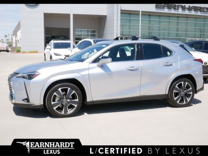 Certified 2025 Lexus UX 300h AWD w/ Accessory Package (Z2)